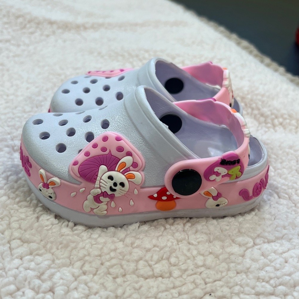 Kids White and Pink Bunny Garden Clogs